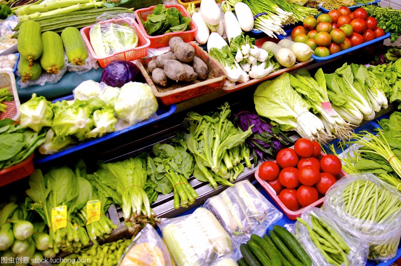 色彩繽紛的蔬菜攤 無人市場的創(chuàng)意攝影